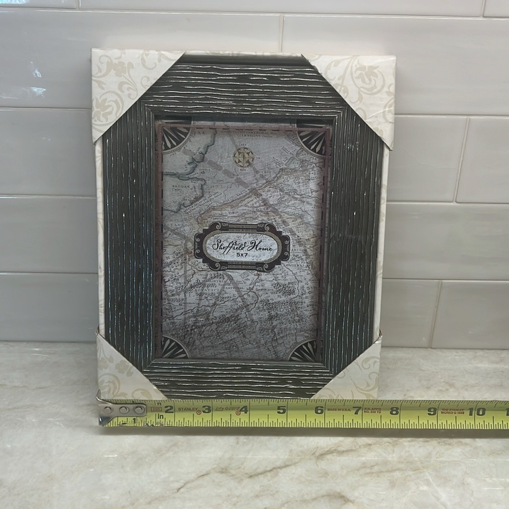 π NIB 5x7 frame - Picture 2 of 4